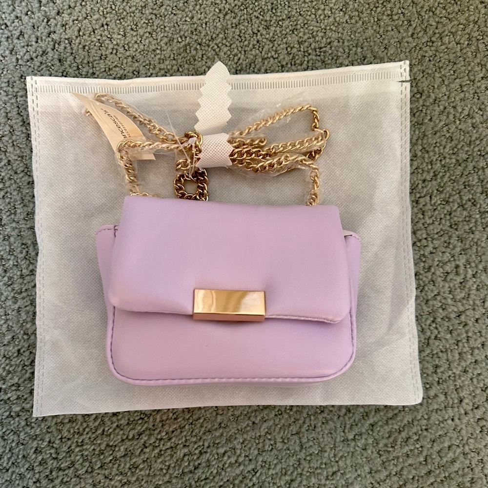 Francesca's - Adorable Lavender Crossbody with Gold Chain - BNWT! - Picture 4 of 5